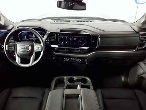 Used 2025 GMC Sierra 1500 SLT image 13
