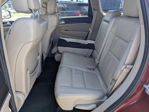 Used 2014 Jeep Grand Cherokee Limited w/ Trailer Tow Group IV image 8