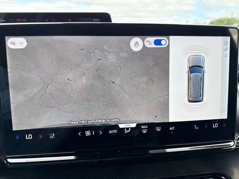 New 2026 Ford Expedition Platinum AWD/4WD image 26