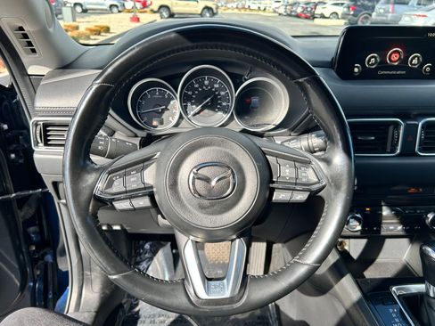 Used 2018 MAZDA CX-5 Touring image 12