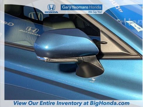 Used 2025 Toyota Camry LE w/ Convenience Package FWD image 12