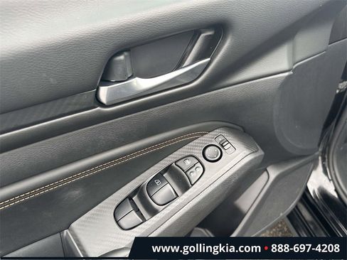 Used 2019 Nissan Altima 2.5 SR w/ SR Premium Package image 17