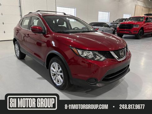 Used 2019 Nissan Rogue Sport SV AWD/4WD image 1
