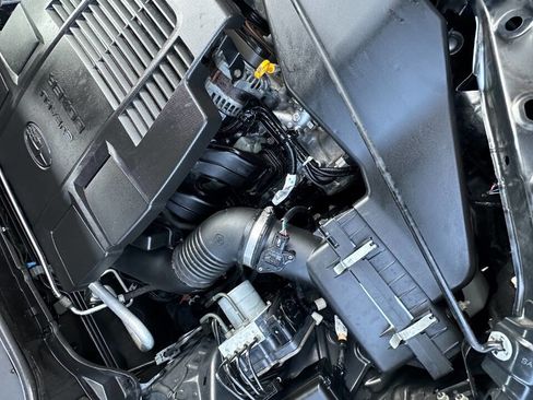 Used 2019 Subaru Forester Limited w/ Popular Package #3 image 37