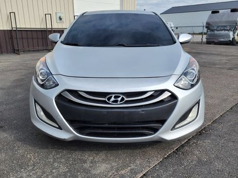 Used 2014 Hyundai Elantra GT FWD image 3