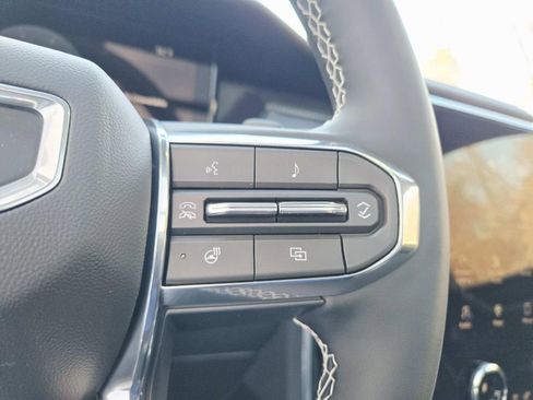 New 2026 GMC Acadia Denali w/ Super Cruise Package FWD image 23