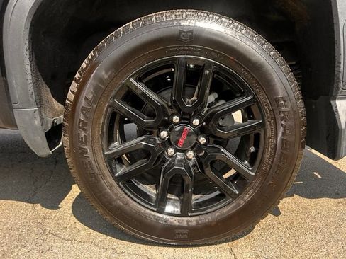 Used 2024 GMC Sierra 1500 Pro w/ Graphite Edition AWD/4WD image 33