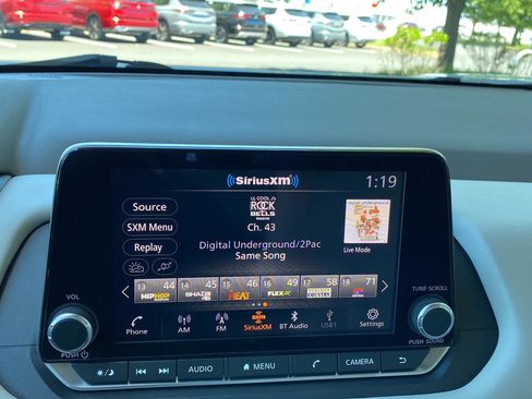 Certified 2023 Nissan Rogue SV w/ SV Premium B Package AWD/4WD image 32