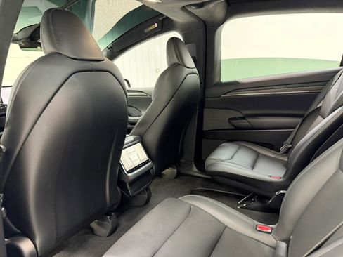 Used 2023 Tesla Model X AWD/4WD image 16