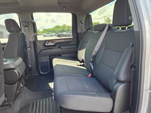 Used 2025 GMC Sierra 2500 SLE w/ SLE Convenience Package AWD/4WD image 12