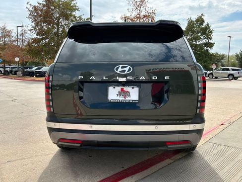 Used 2026 Hyundai Palisade SEL FWD image 7