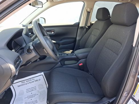 Used 2026 Honda HR-V LX image 5