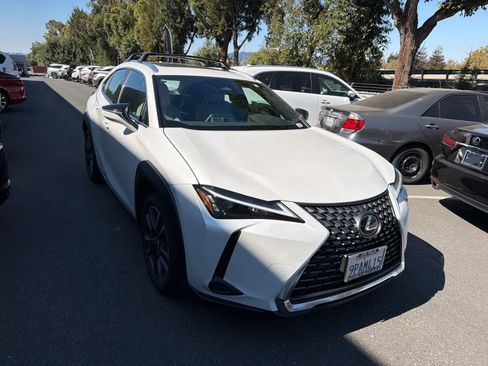 Used 2025 Lexus UX 300h FWD w/ Accessory Package (Z2) image 2