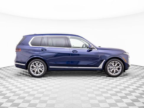 Used 2026 BMW X7 xDrive40i w/ Premium Package AWD/4WD image 7