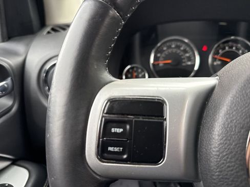 Used 2017 Jeep Compass High Altitude image 29