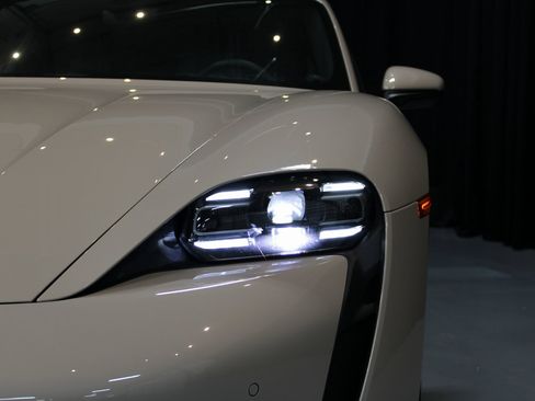 Certified 2023 Porsche Taycan image 15