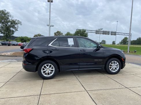 Used 2023 Chevrolet Equinox LT AWD/4WD image 12