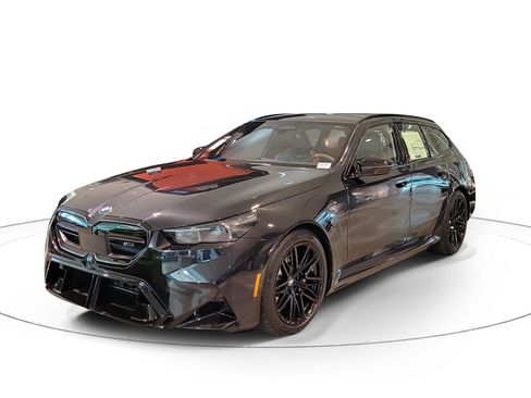 New 2026 BMW M5 Touring AWD/4WD image 2