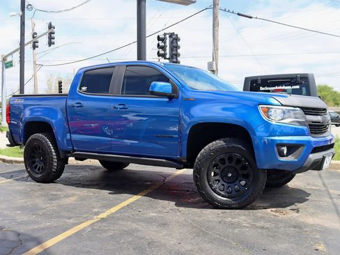 Used 2019 Chevrolet Colorado Z71 AWD/4WD image 2