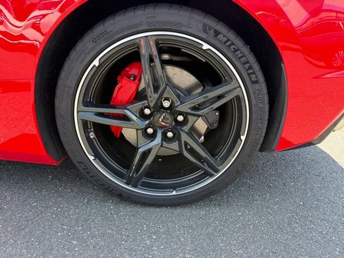 Used 2023 Chevrolet Corvette Stingray Coupe w/ 1LT RWD image 13