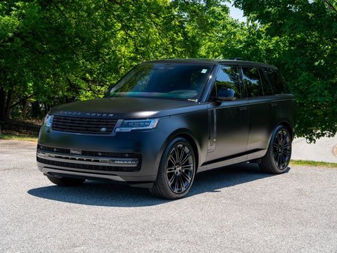 Used 2025 Land Rover Range Rover Autobiography AWD/4WD image 4