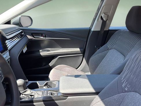 Certified 2025 Toyota Camry LE image 13