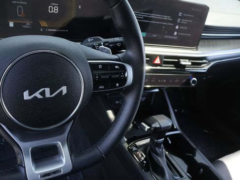 Certified 2025 Kia K5 GT FWD image 25