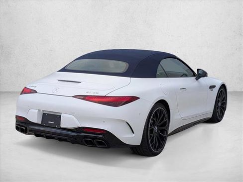 New 2026 Mercedes-Benz SL 63 AMG 4MATIC image 2