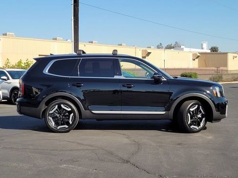 Certified 2024 Kia Telluride EX w/ EX Captain's Chair Package FWD image 5