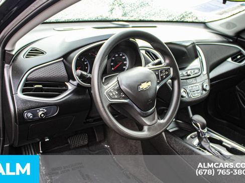Used 2025 Chevrolet Malibu LT FWD image 21