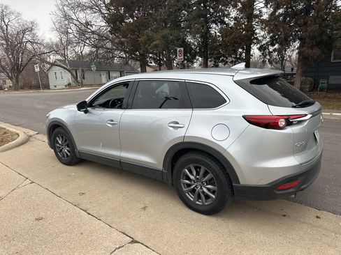 Used 2021 MAZDA CX-9 Touring image 9