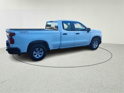 Used 2020 Chevrolet Silverado 1500 W/T w/ Trailering Package image 8