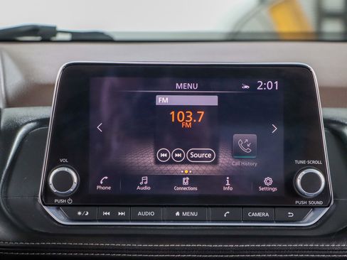 Used 2023 Nissan Rogue SV w/ SV Premium B Package FWD image 19