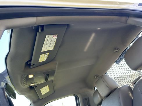 Used 2017 Ford F550 4x4 Regular Cab Super Duty image 24
