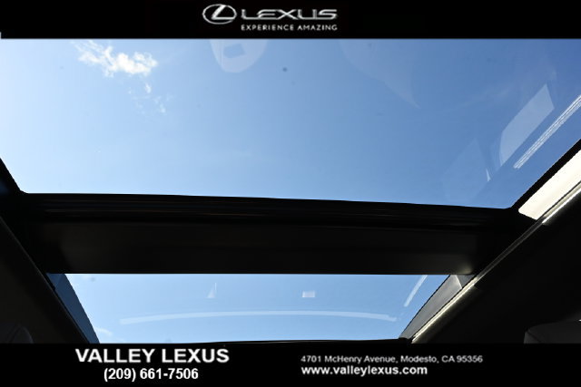 Used 2025 Lexus ES 350 w/ Premium Package FWD image 6