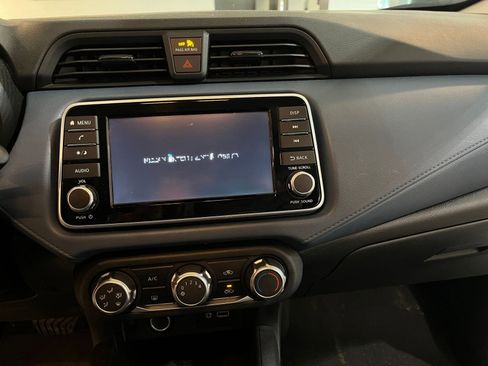 Used 2025 Nissan Versa SV FWD image 17