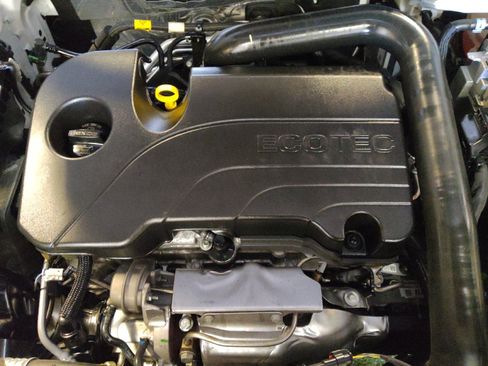 Used 2024 Chevrolet Equinox LS w/ LS Convenience Package FWD image 30