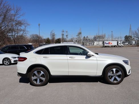 Certified 2019 Mercedes-Benz GLC 300 4MATIC Coupe image 9