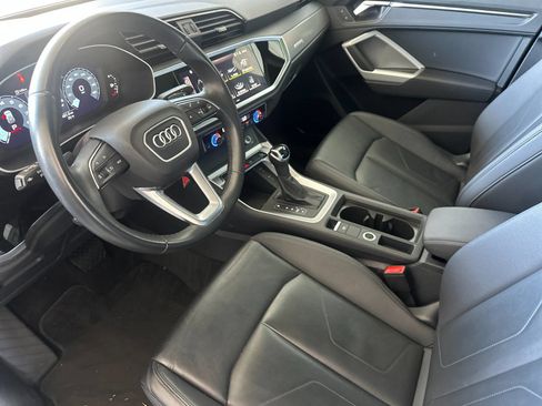 Used 2025 Audi Q3 2.0T Premium AWD/4WD image 9