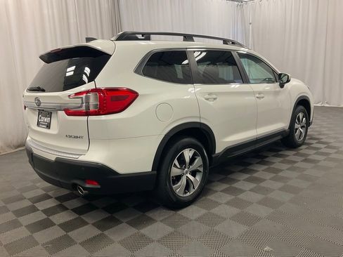 Used 2025 Subaru Ascent Premium AWD/4WD image 2
