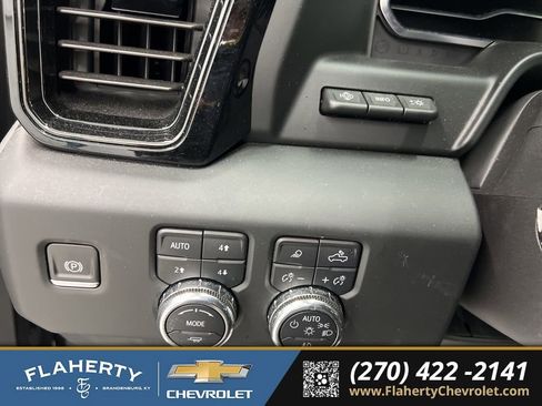 Used 2024 GMC Sierra 1500 AT4 w/ Technology Package image 24