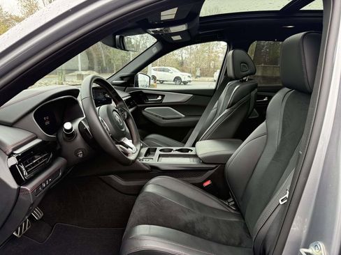 Used 2025 Acura MDX A-Spec image 13