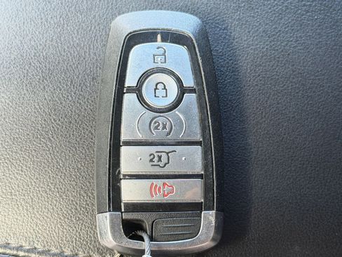 Used 2024 Ford Explorer XLT w/ Equipment Group 202A image 27