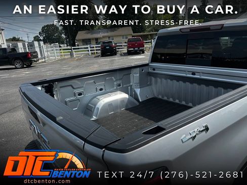 Used 2020 GMC Sierra 1500 SLT w/ SLT Premium Package AWD/4WD image 32