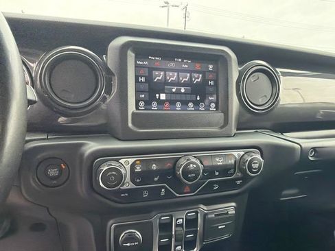 Used 2021 Jeep Wrangler Unlimited Sport AWD/4WD image 26