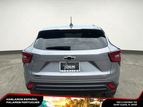Used 2024 Chevrolet Trax RS w/ Driver Confidence Package FWD image 5