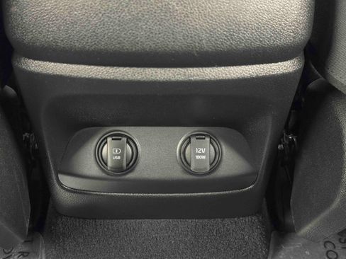 Used 2019 Kia Sorento LX image 27