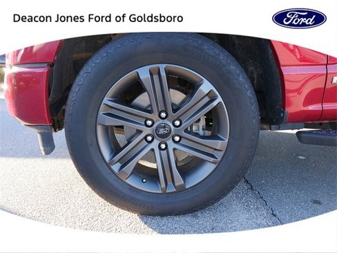 Certified 2022 Ford F150 XLT w/ Equipment Group 302A High image 13