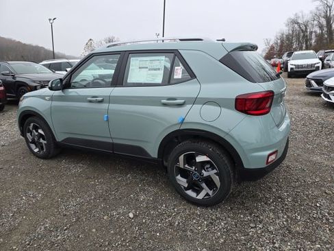 New 2026 Hyundai Venue SEL image 3