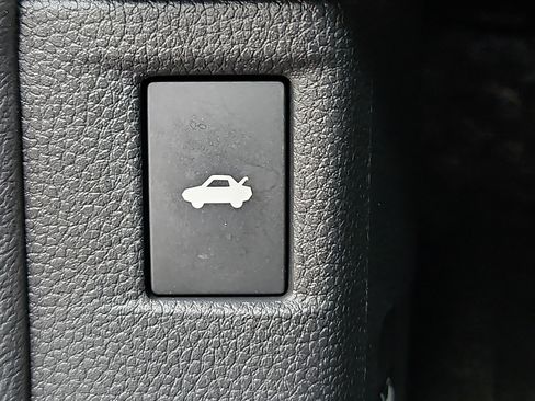 Used 2024 Honda Accord EX image 27